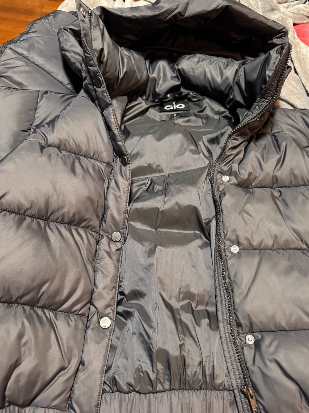 ALO Yoga Black Puffer Jacket